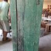 παλιά ξύλινη ντουλάπα, ντουλάπι αποθήκευσης σε πράσινο χρώμα, χειροποίητο, οικιακής κατασκευής,φτιαγμένο όλο στο χέρι από παλιό τεχνίτη,