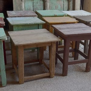 παλιά ξύλινα σκαμπό-καθισματάκια σε διάφορα χρώματα, παλιά σκαμνάκια αντίκα, χειροποίητα,παλιά ξύλινα επιπλάκια