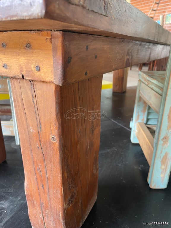 Τραπέζι σαλονιού παλιό ξύλινο έπιπλο , ξύλινο τραπέζι χαμηλό μακρύ με παλιό κάγκελο σφυρήλατο έπιπλο